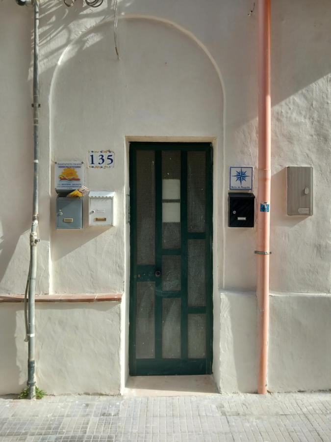 Vento Di Ponente Apartment Trapani Bagian luar foto